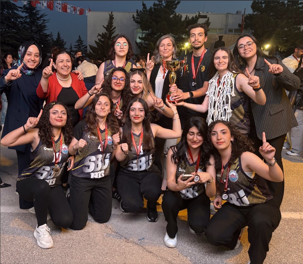 Gülhane Hemşirelik Fakültesi, 2025 SporFest'te Başarılarıyla Göz Doldurdu 