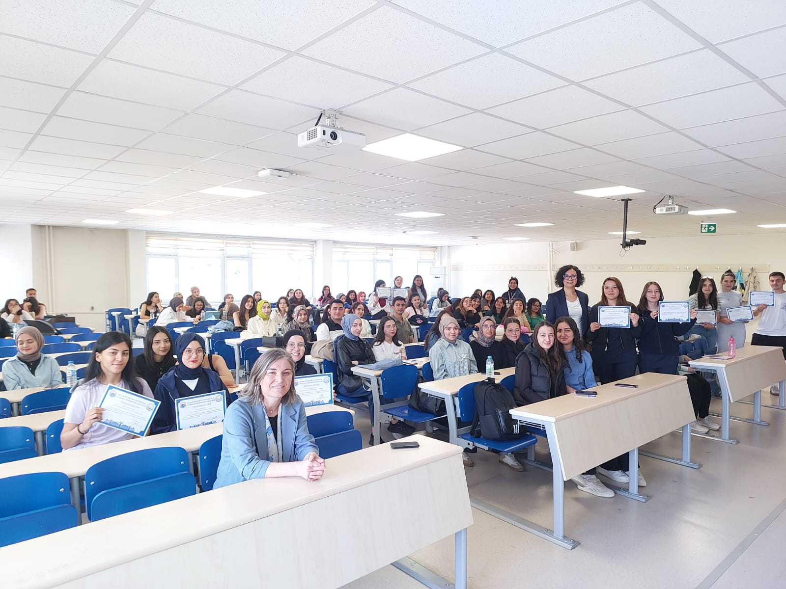 Gülhane Hemşirelik Fakültesi Akran Yönderliği Programı Değerlendirme Toplantısı 