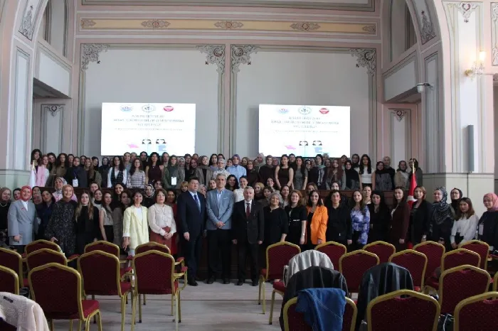 Azalan Doğumlar Artan Sorumluklar Sempozyumu