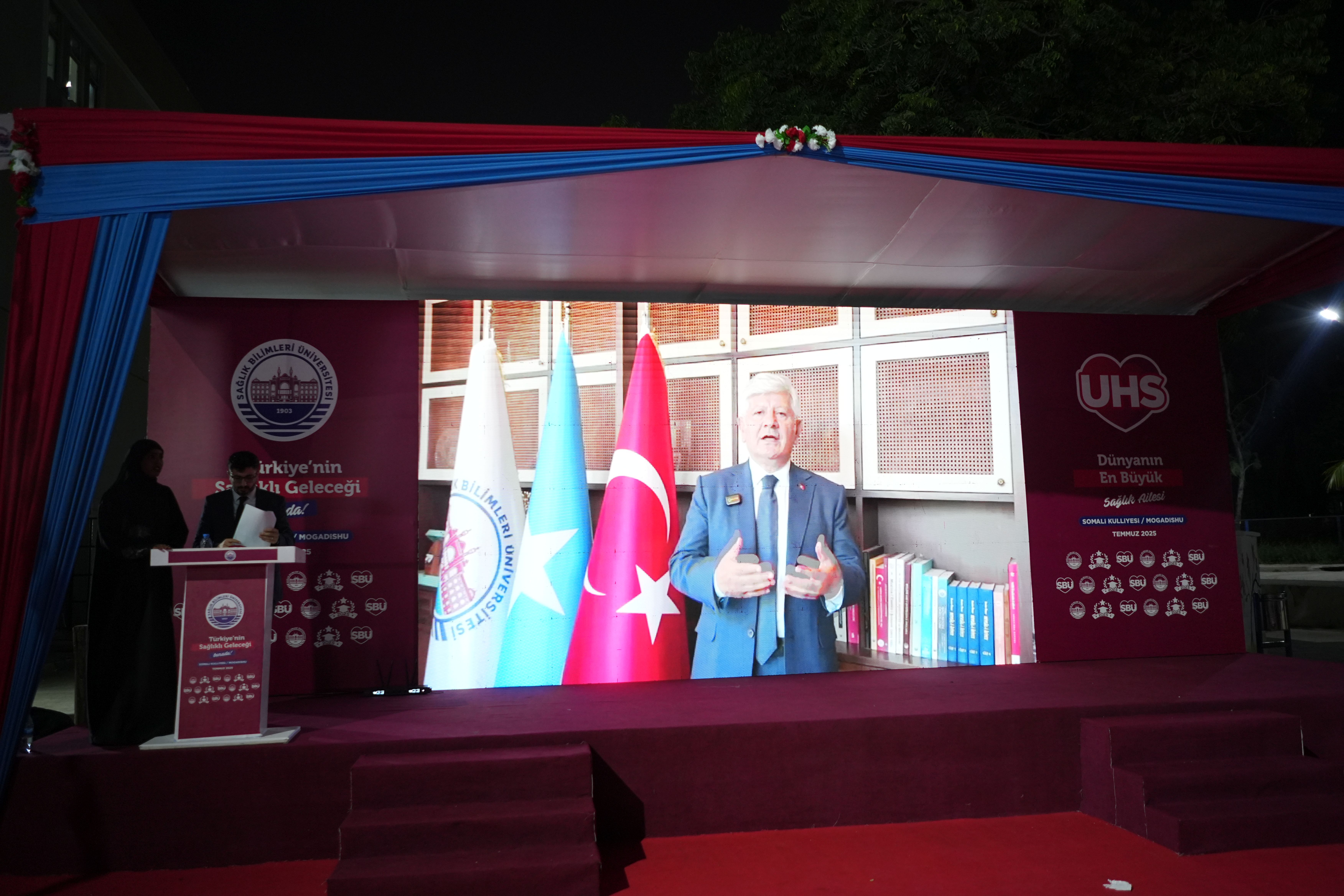 Sağlık Bilimleri Üniversitesi Somali Mogadişu Recep Tayyip Erdoğan Sağlık Bilimleri Fakültesi, düzenlenen törenle 172 öğrencisini mezun etti. 
