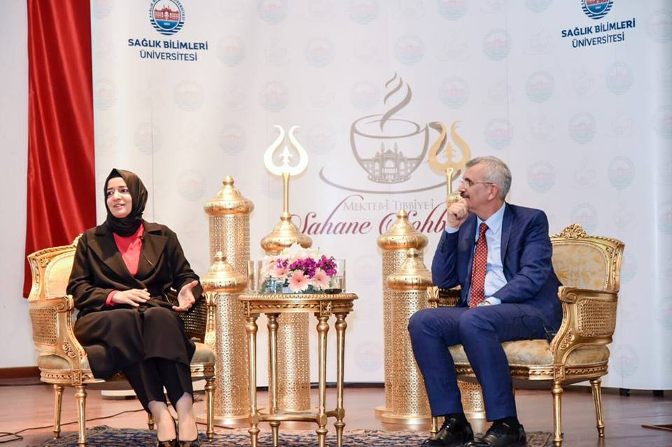 Aile ve Sosyal Politikalar Bakanı, Mekteb-i Tıbbiye-i Şahane Sohbetleri'nin konuğu Oldu